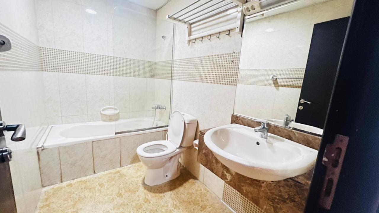 דובאי Traveller Partition Room In Al Barsha 1 Near Metro מראה חיצוני תמונה